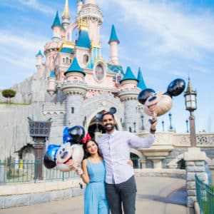 Disneyland-Paris-surprise-proposal-photo-session-photographer-france-engagement
