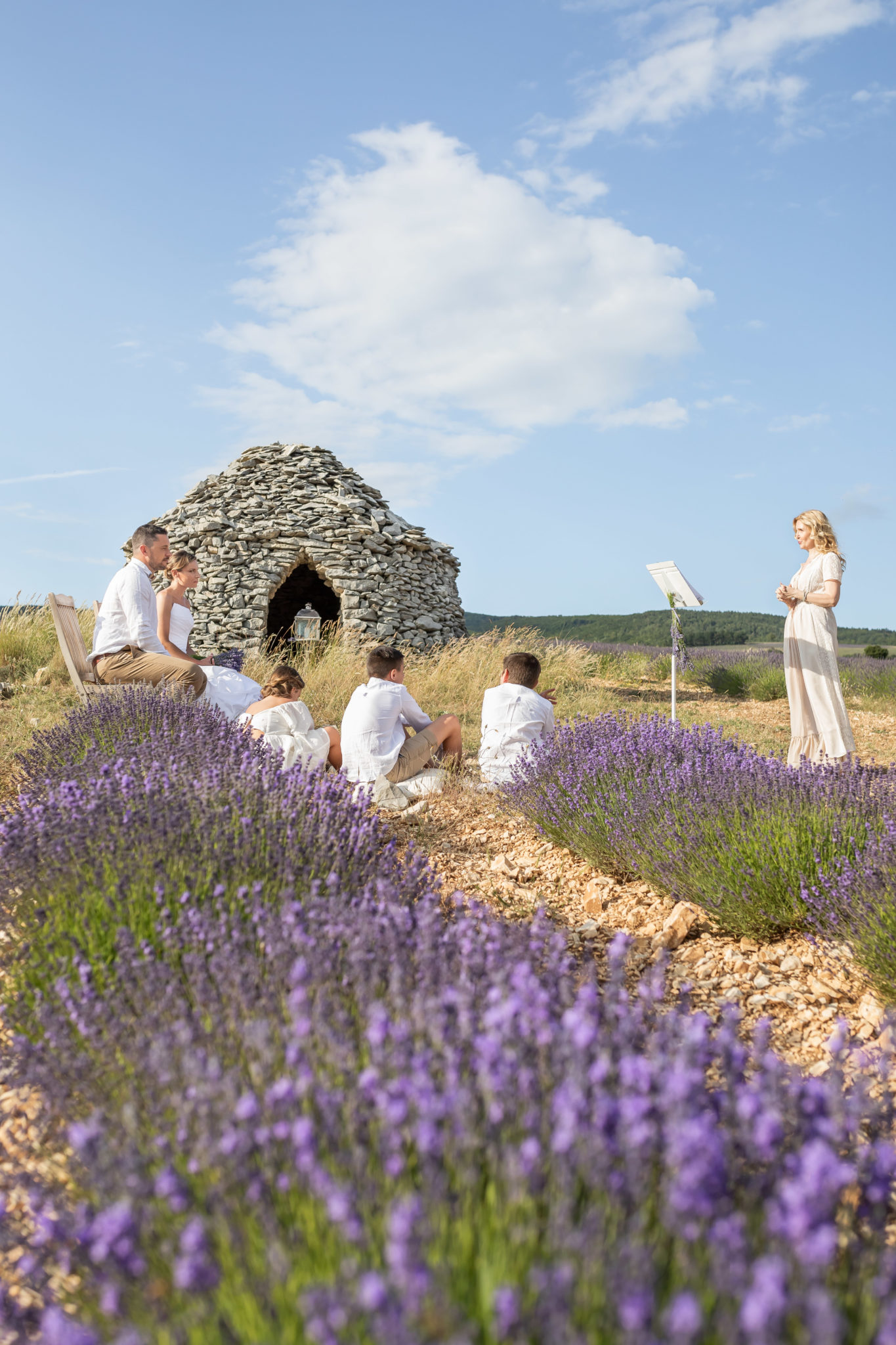 elopement-in-Provence-lavander-intimate-wedding-ceremony-Marie-Calfopoulos-Photography-04