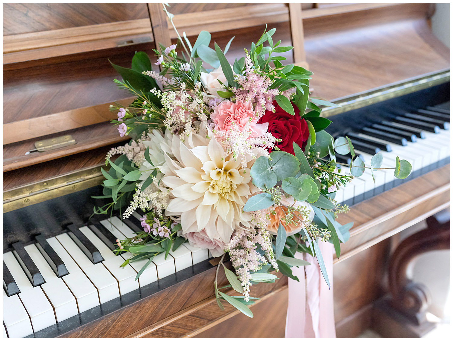 Marie-Calfopoulos-Photographe-mariage-Provence-Avignon-Chateau-du-Griffon-Saignon-Luberon_0025