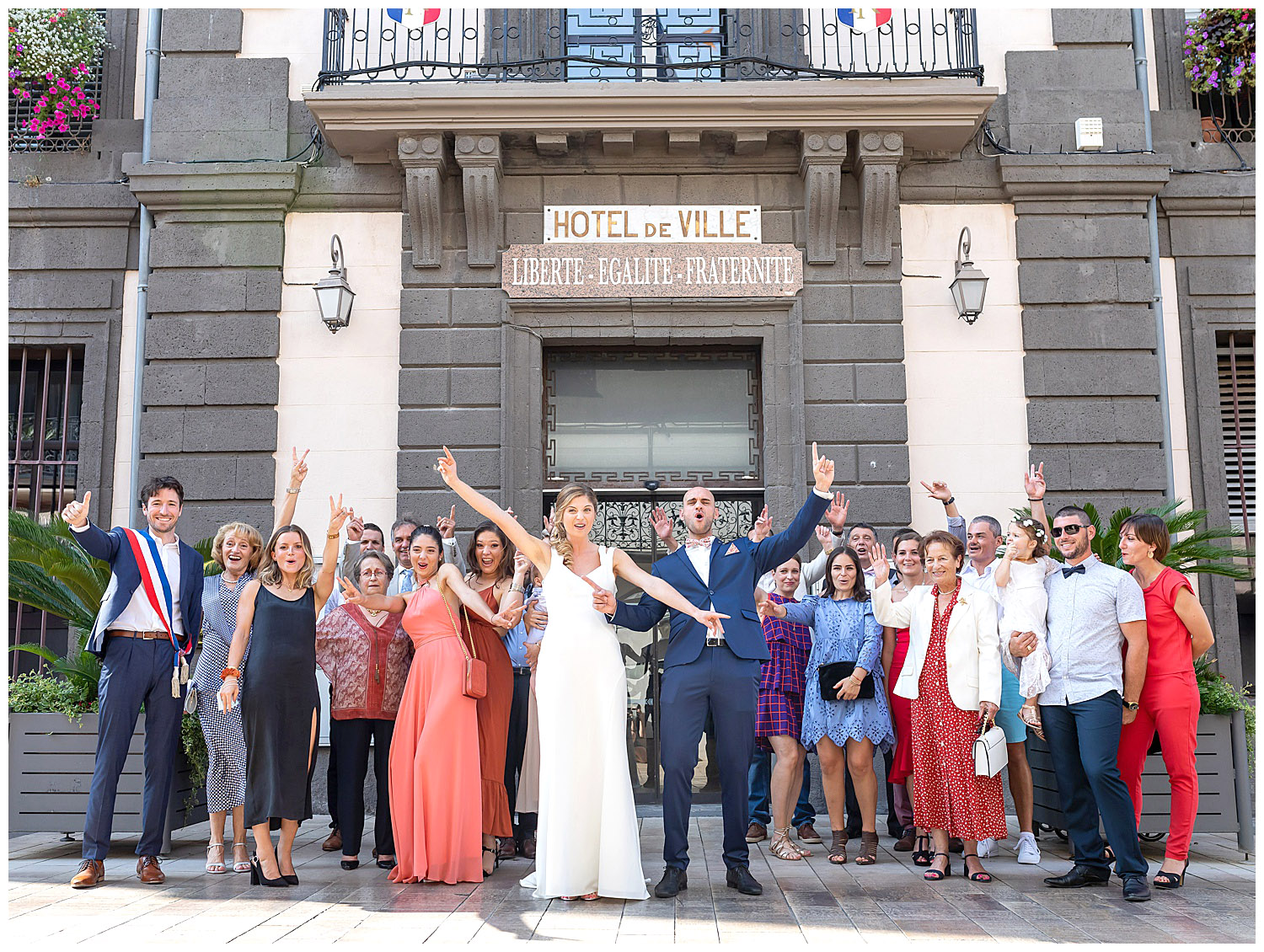 Marie-Calfopoulos-Photographe-mariage-Provence-Avignon-Chateau-du-Griffon-Saignon-Luberon_0025