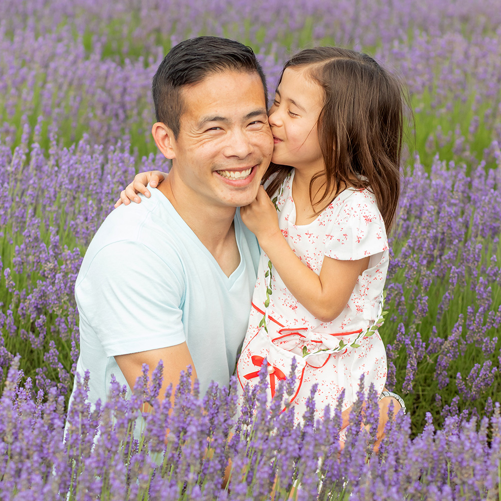 Marie-Calfopoulos-Photography-lavender-fields-Luberon-Provence-photographer-family-photo-session