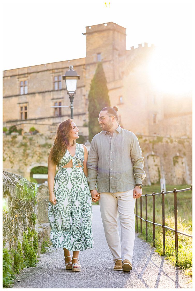 Marie Calfopoulos Photographe couple engagement seance photo Provence Luberon Lourmarin olive