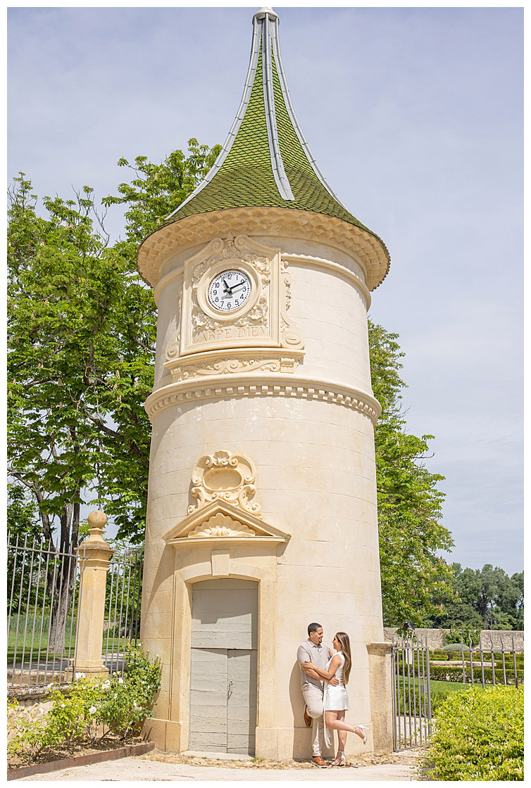 Marie Calfopoulos photographer Provence photo session couple engagement Luberon Chateau de Fonscolombe