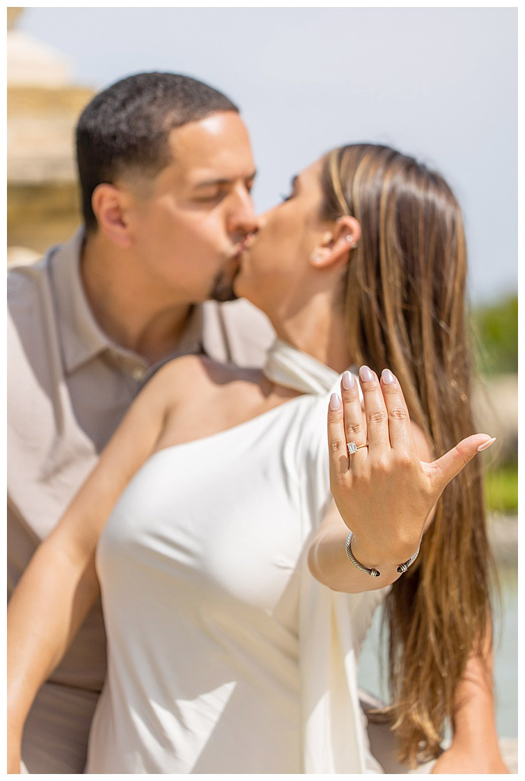 Marie Calfopoulos photographer Provence photo session couple engagement Luberon Chateau de Fonscolombe