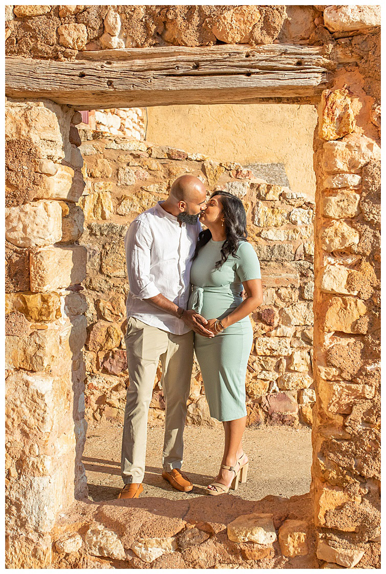 Marie Calfopoulos photographer Provence photo session family couple maternity Roussillon Luberon
