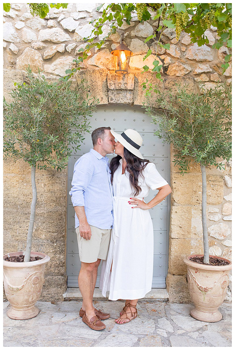 Marie Calfopoulos photographer Provence photo session family luberon Avignon rental home VRBO
