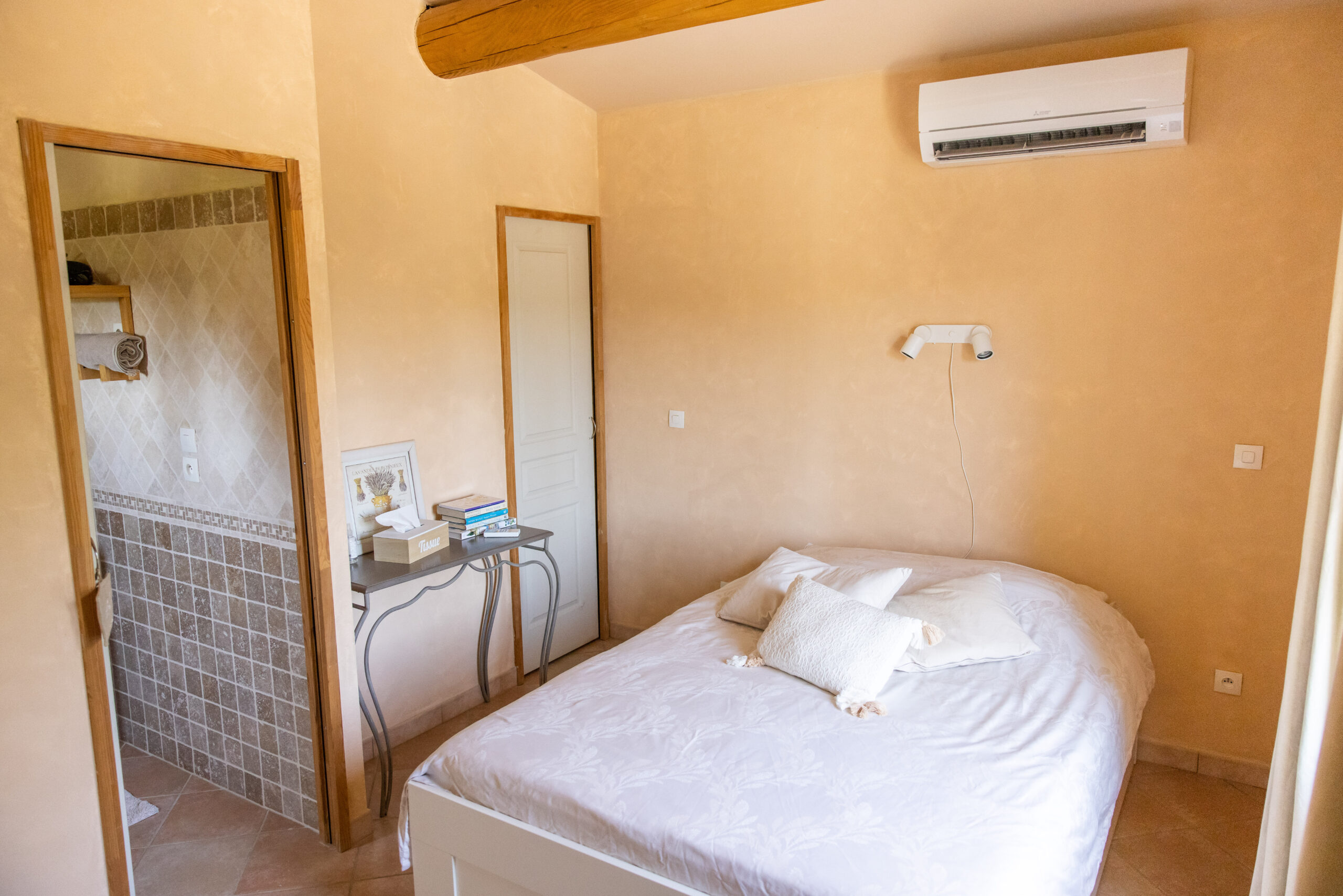 Location de vacances à Orange | Maison avec jardin proche du Théâtre Antique – La Villa Galini