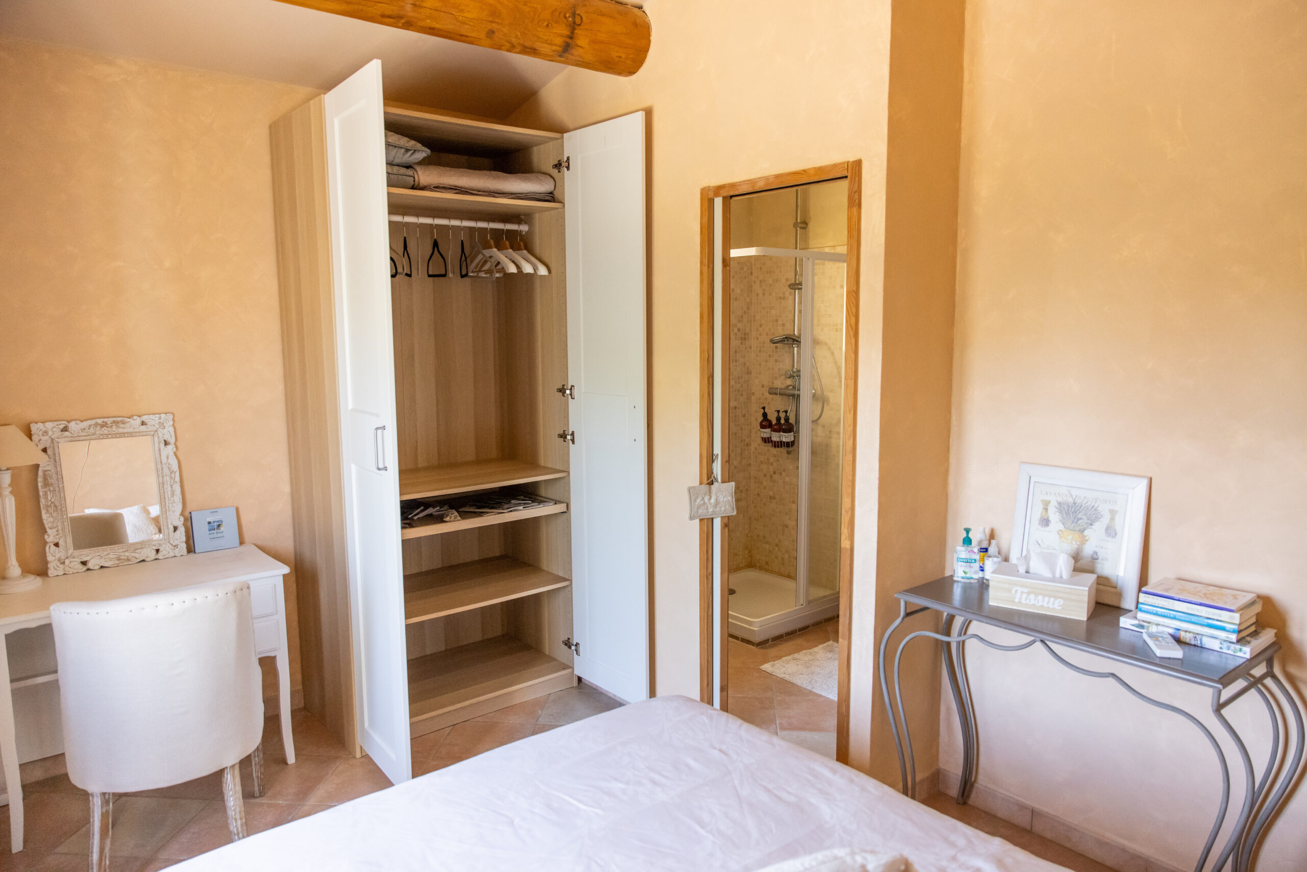 Location de vacances à Orange | Maison avec jardin proche du Théâtre Antique – La Villa Galini